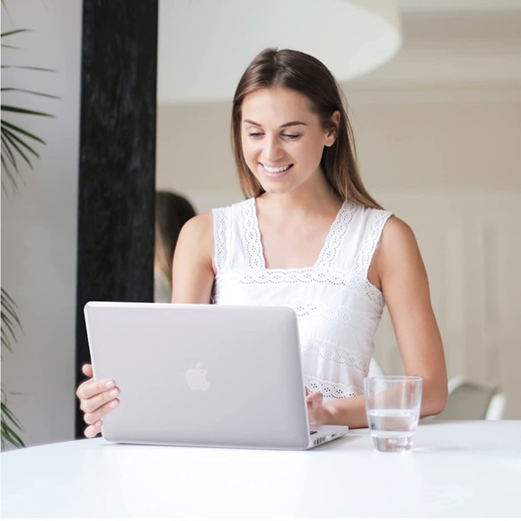 MacBook Air 13.6 Transparent Case - Picture 4 of 9